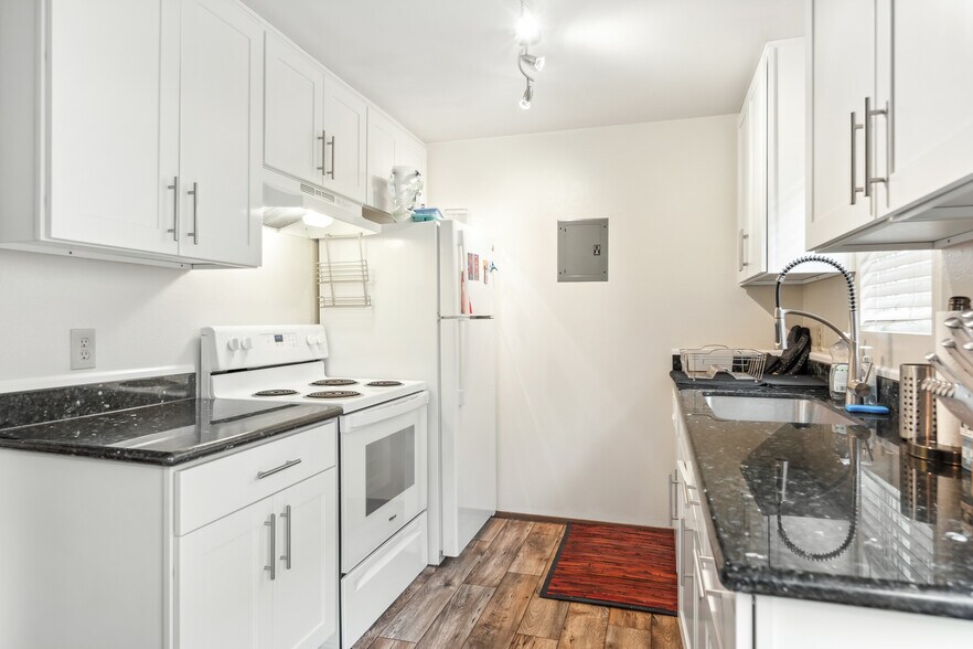 More Photos Of 1220 N 137th St, Seattle Apartments For Sale