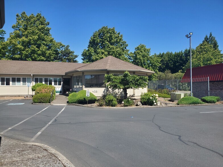 More Photos Of 428 Villa Rd, Newberg Medical For Lease