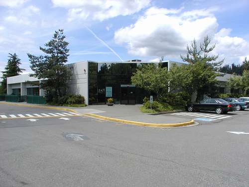 More Photos Of 17635-17639 NE 67th Ct, Redmond Flex For Sale