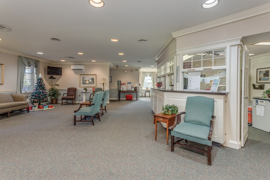 More Photos Of 20 S Stewart St, Winchester Medical For Sale