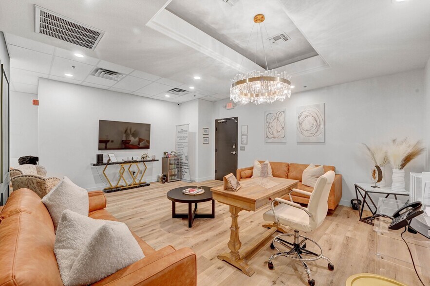 More Photos Of 9580 W Sahara Ave, Las Vegas Office For Sale