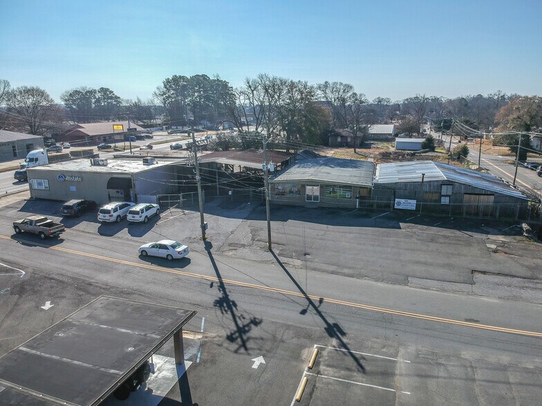 More Photos Of 1907 24th St, Northport Office For Sale