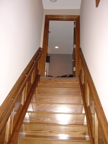 More Photos Of 1680 Village Green, Crofton Office For Sale