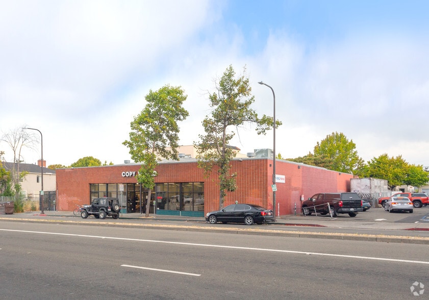 Primary Photo Of 1375 University Ave, Berkeley Freestanding For Lease