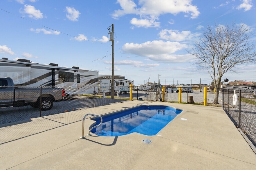 More Photos Of 500 Broad Ave, Gulfport Land For Sale