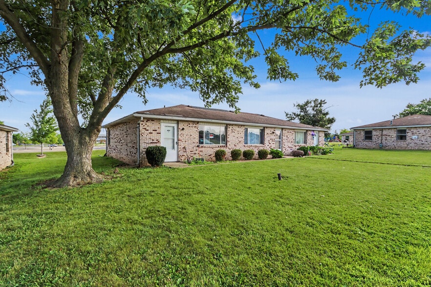 More Photos Of 318 Rae Ct, Willard Apartments For Sale