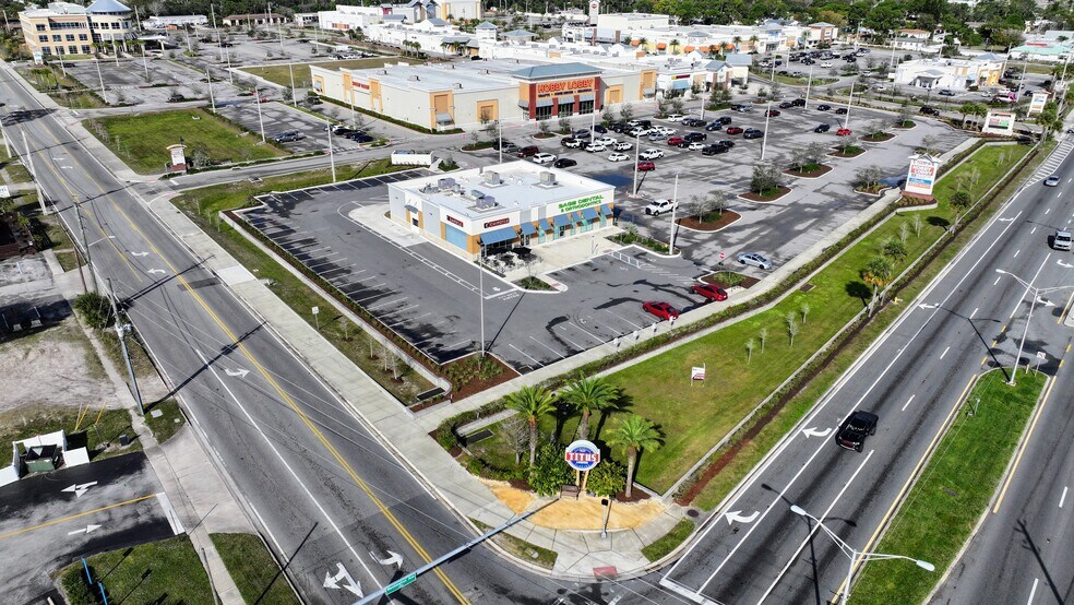 More Photos Of 2560 S Washington Ave, Titusville Restaurant For Sale