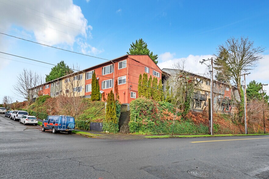 More Photos Of 2925 SE 50th Ave, Portland Apartments For Sale