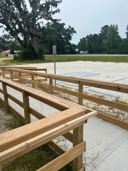 More Photos Of 921 Old Still Road, Woodbine Manufacturing For Lease