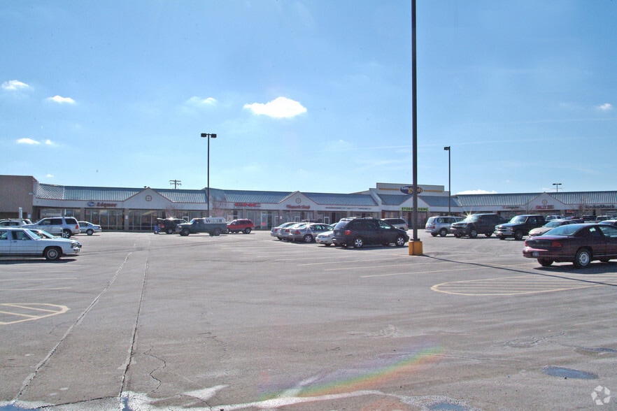 More Photos Of 381-417 Market Square Dr, Maysville Unknown For Lease