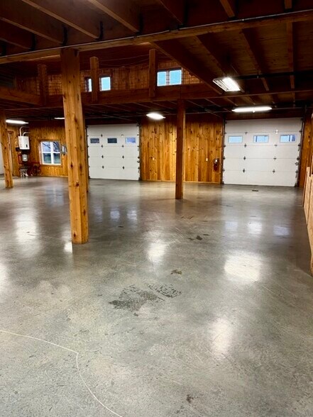 More Photos Of 6560 Anthony Dr, Victor Light Manufacturing For Lease