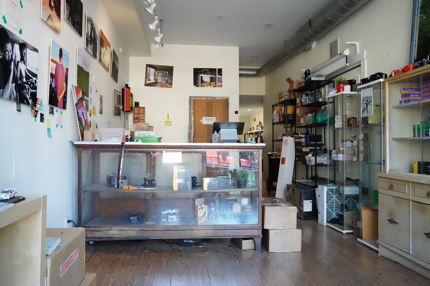 More Photos Of 206 E Girard Ave, Philadelphia Storefront Retail Residential For Lease