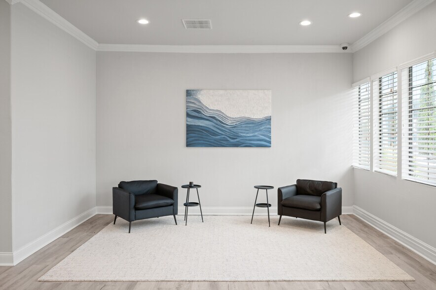 More Photos Of 928 Ferry Rd, Galveston Apartments For Sale