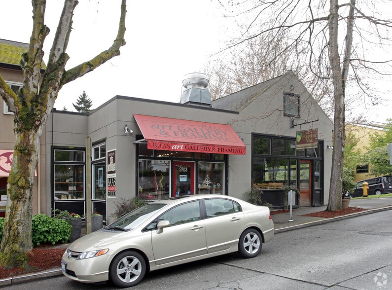Primary Photo Of 2701-2703 E Madison St, Seattle Storefront For Lease