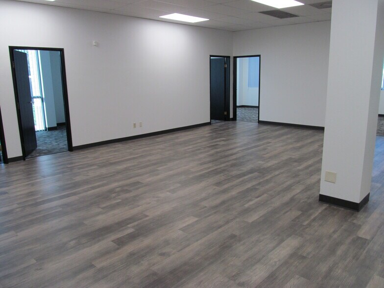 Primary Photo Of 5550 W Flamingo Rd, Las Vegas Office Residential For Lease