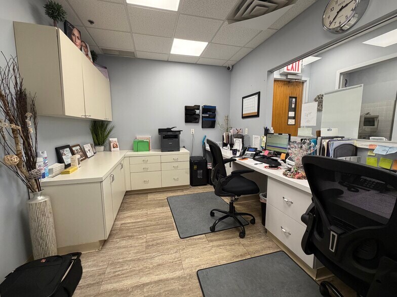 More Photos Of 1550 Richmond Ave, Staten Island Medical For Lease