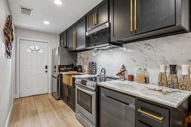 More Photos Of 3800 Ranch Estates Dr, Plano Horse Stables For Sale