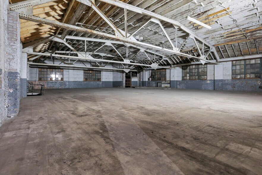 More Photos Of 435 N Elizabeth St, Lima Warehouse For Sale