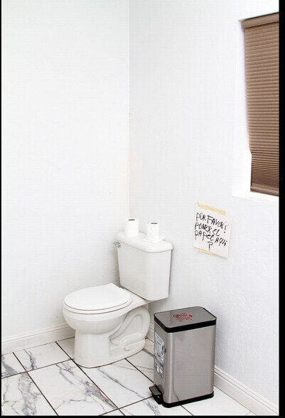 More Photos Of 1636 S Clovis Ave, Fresno Specialty For Sale