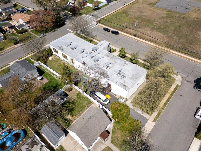 More Photos Of 330 Central Ave, Deer Park Religious Facility For Sale