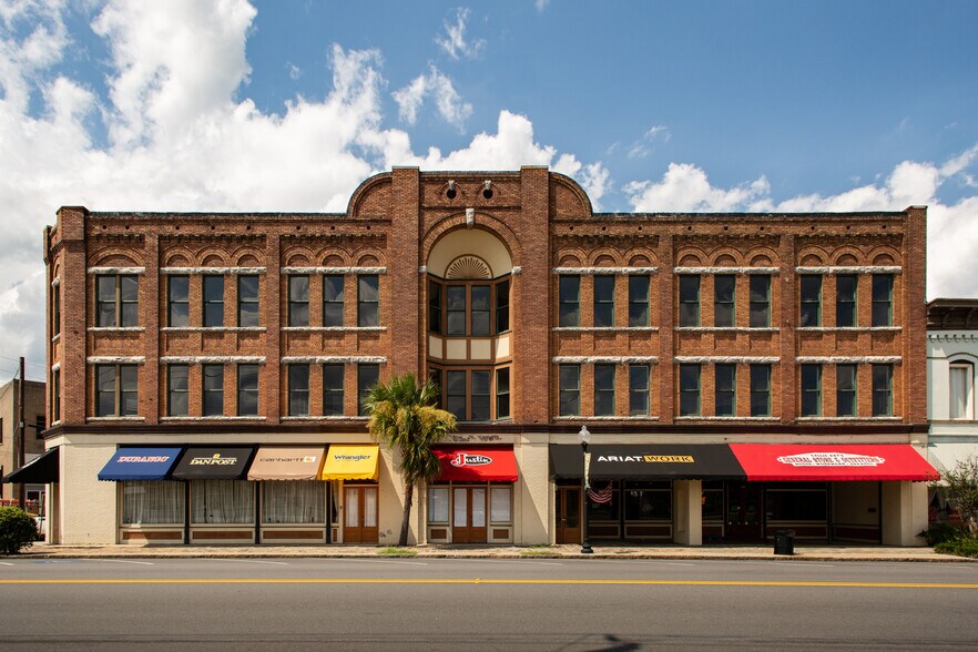 More Photos Of 402 Plant Ave, Waycross Office For Lease