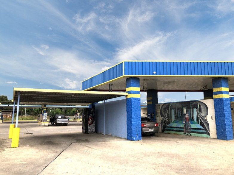 More Photos Of 1855 Richey Rd, Pasadena Carwash For Sale