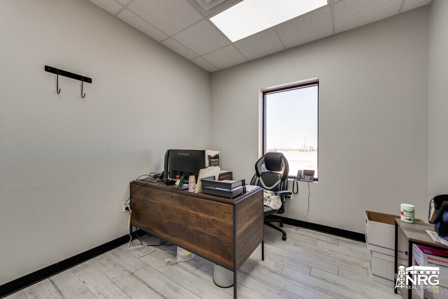 More Photos Of 2416 E County Rd 130 rd, Midland Warehouse For Sale