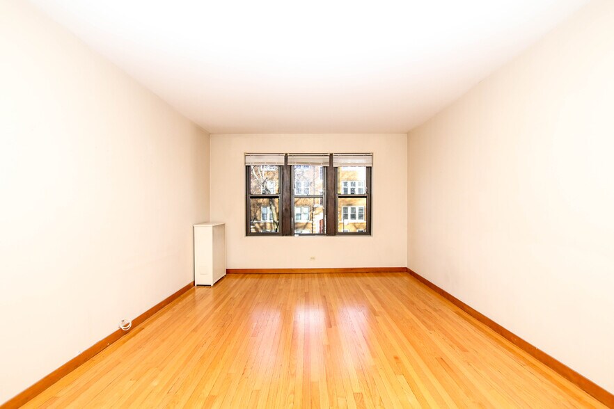 More Photos Of 3751 N Marshfield Ave, Chicago Apartments For Sale