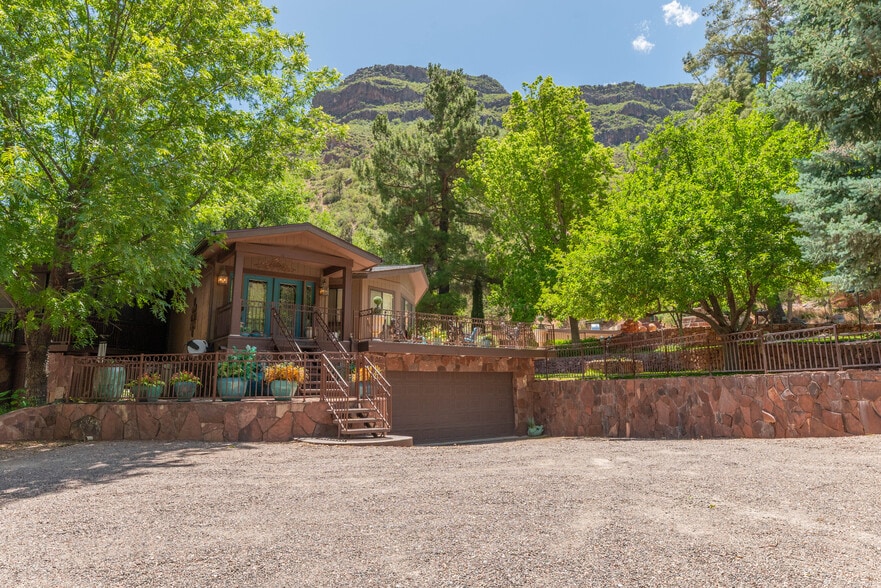 More Photos Of 4548 N State Route 89A, Sedona Hotel For Sale