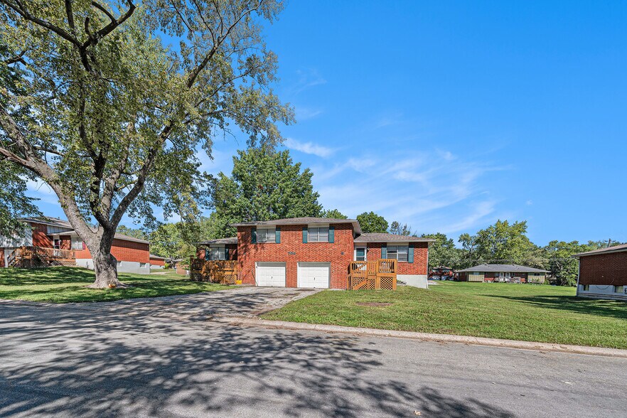 More Photos Of , Lee's Summit Multifamily For Sale