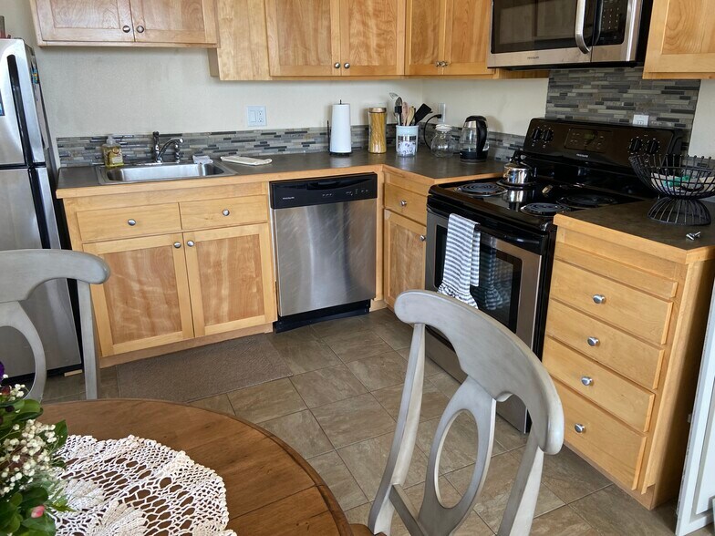 More Photos Of 1705 Main St, Baker City Apartments For Sale