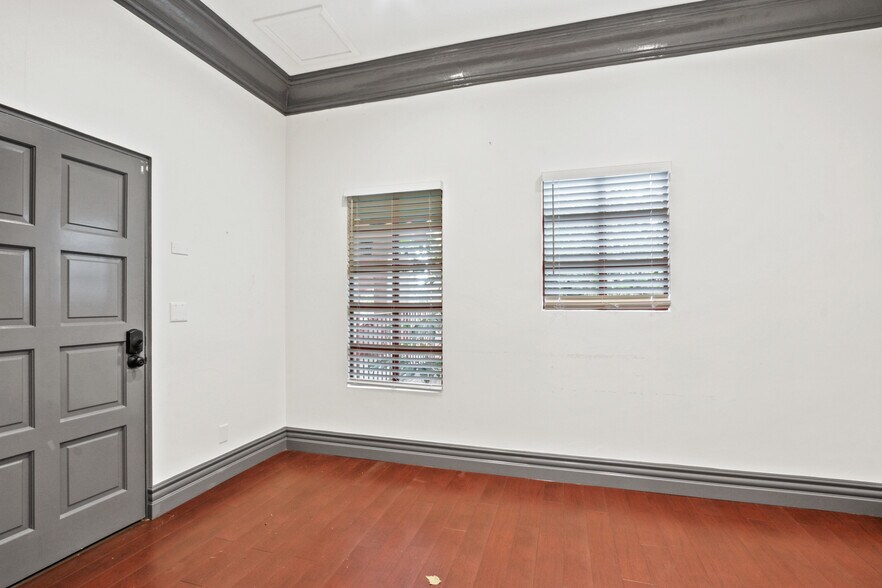 More Photos Of 1252-1254 Irvine Blvd, Tustin Medical For Lease