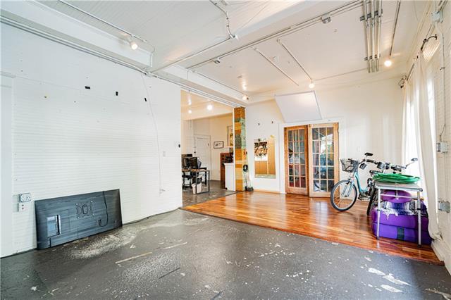 More Photos Of 3212 Burgundy St, New Orleans Showroom For Lease