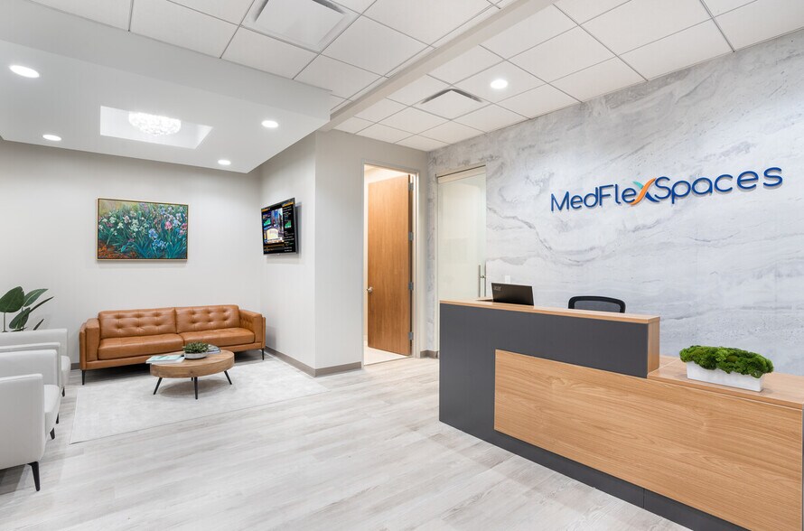 More Photos Of 7616 Branford Pl, Sugar Land Office For Sale