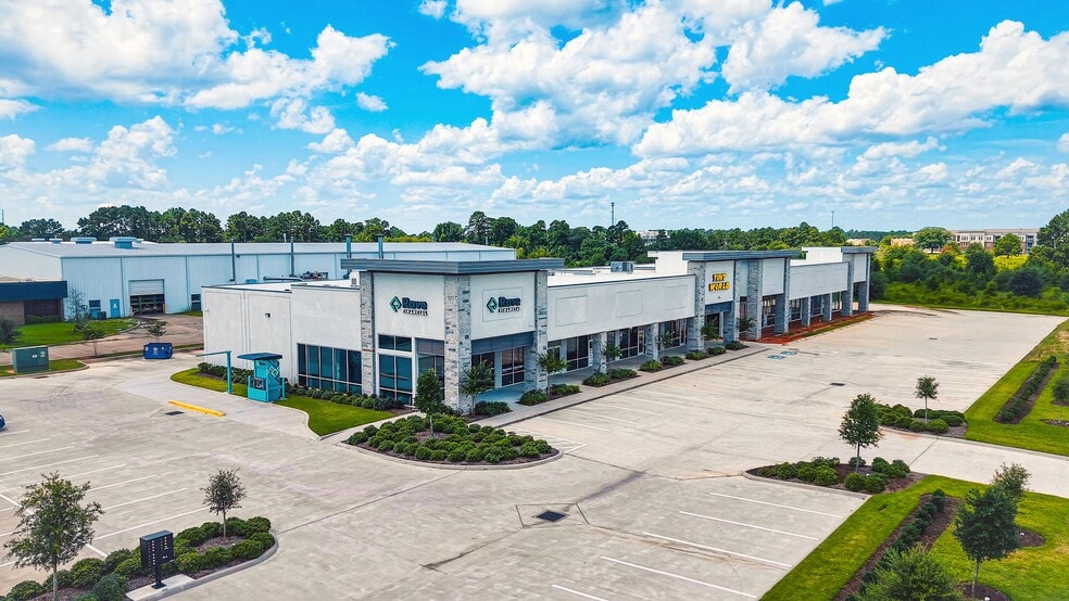 Primary Photo Of 670 N FM 3083 W Rd, Conroe Storefront For Sale