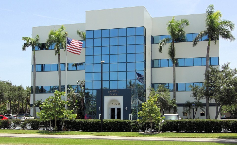 More Photos Of 1070 E Indiantown Rd, Jupiter Office For Lease