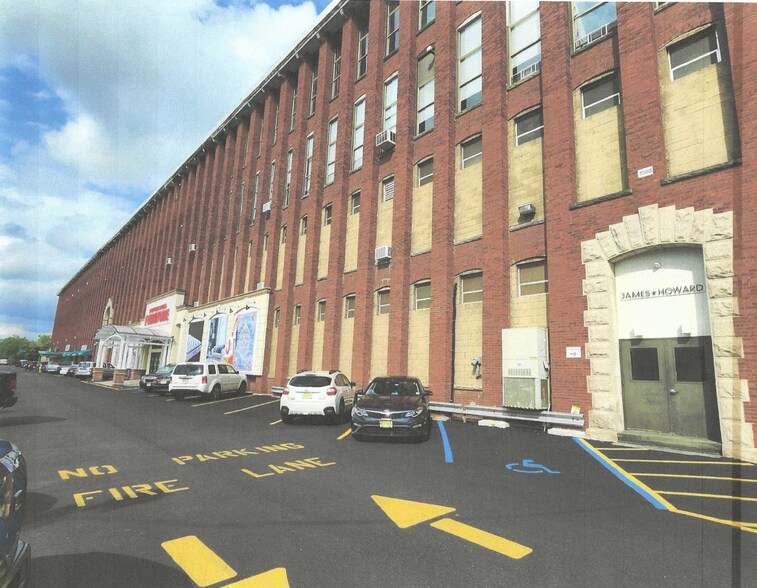 More Photos Of 1500 Main Ave, Clifton Showroom For Lease