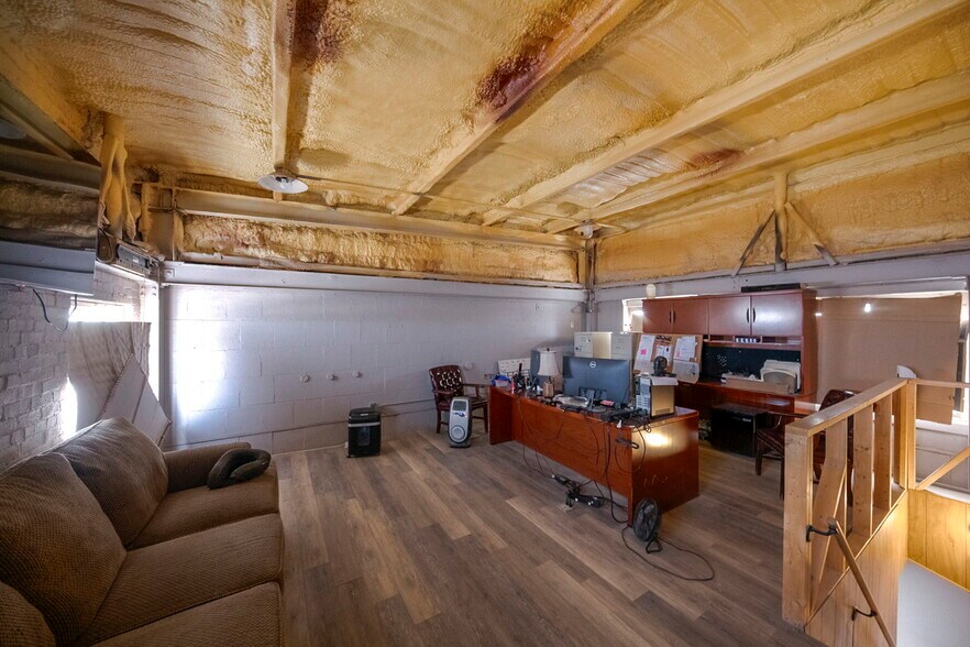 More Photos Of 2419 W Murphy St, Odessa Truck Terminal For Sale