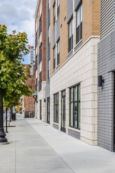 More Photos Of 5829 Madison Rd, Cincinnati Apartments For Lease