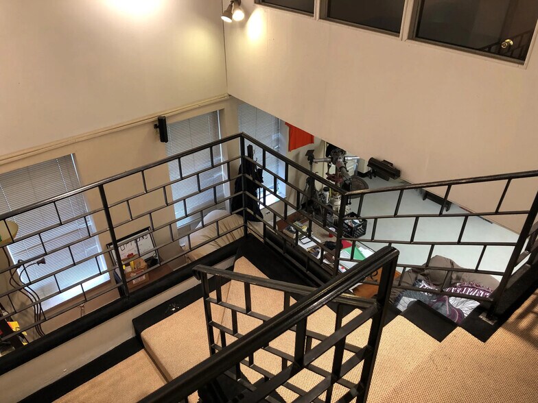 More Photos Of 2056-2070 Clay St, Denver Warehouse For Lease