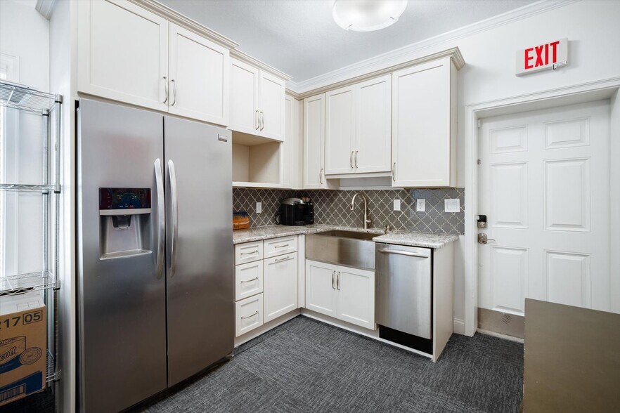 More Photos Of 119 S Dakota Ave, Tampa Medical For Sale