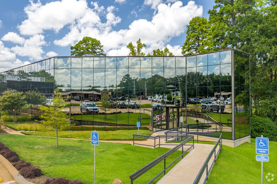 Primary Photo Of 1127 Judson Rd, Longview Office For Lease