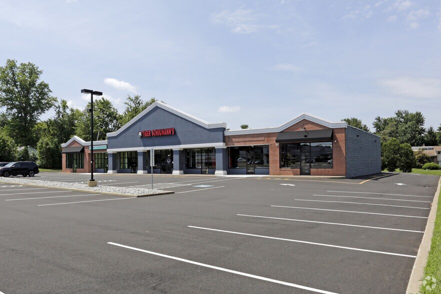 More Photos Of 160 Bethlehem Pike, Colmar Freestanding For Lease