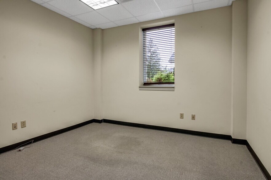 More Photos Of 2-85 Bristol Ln, Ellicottville General Retail For Sale