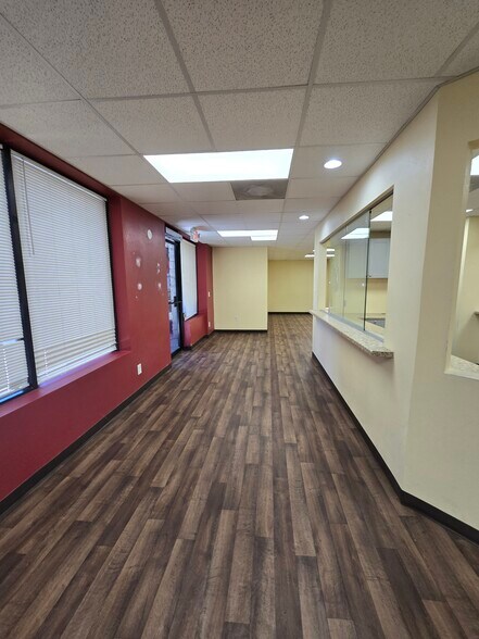 More Photos Of 6344 E Broadway Rd, Mesa Medical For Lease