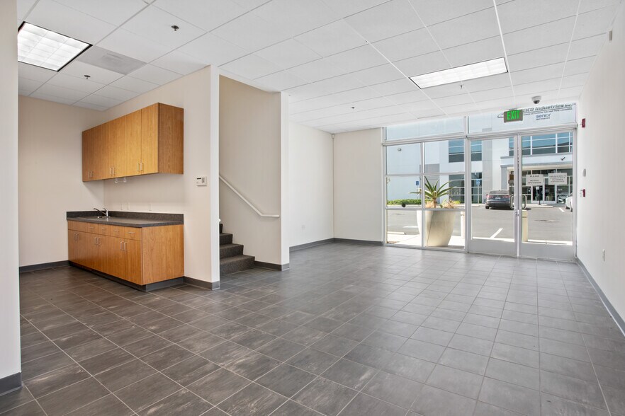 More Photos Of 1816 Ord Way, Oceanside Warehouse For Lease