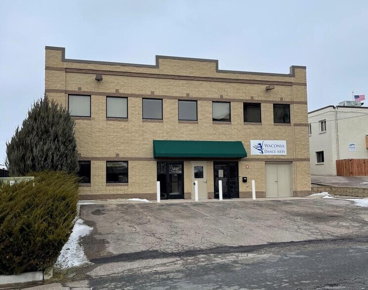 More Photos Of 141 1st St W, Waconia Office For Lease