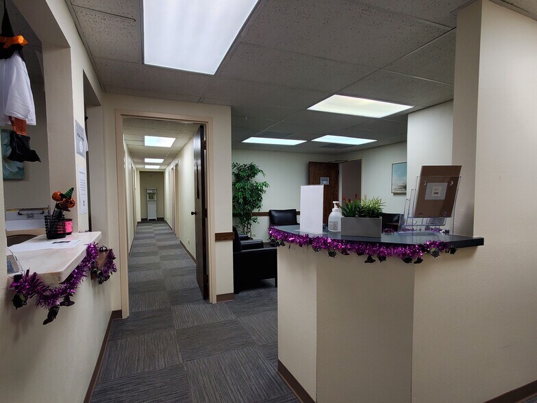More Photos Of 6909 S Holly Cir, Centennial Office For Sale