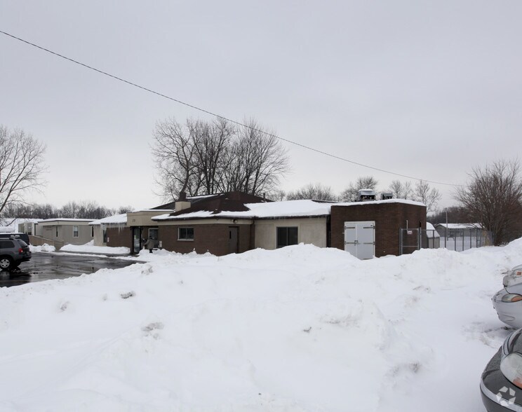 More Photos Of 2511 Mock Rd, Columbus Freestanding For Sale