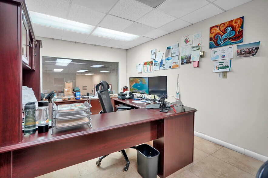 More Photos Of 3317-3347 NW 74th St, Miami Warehouse For Sale